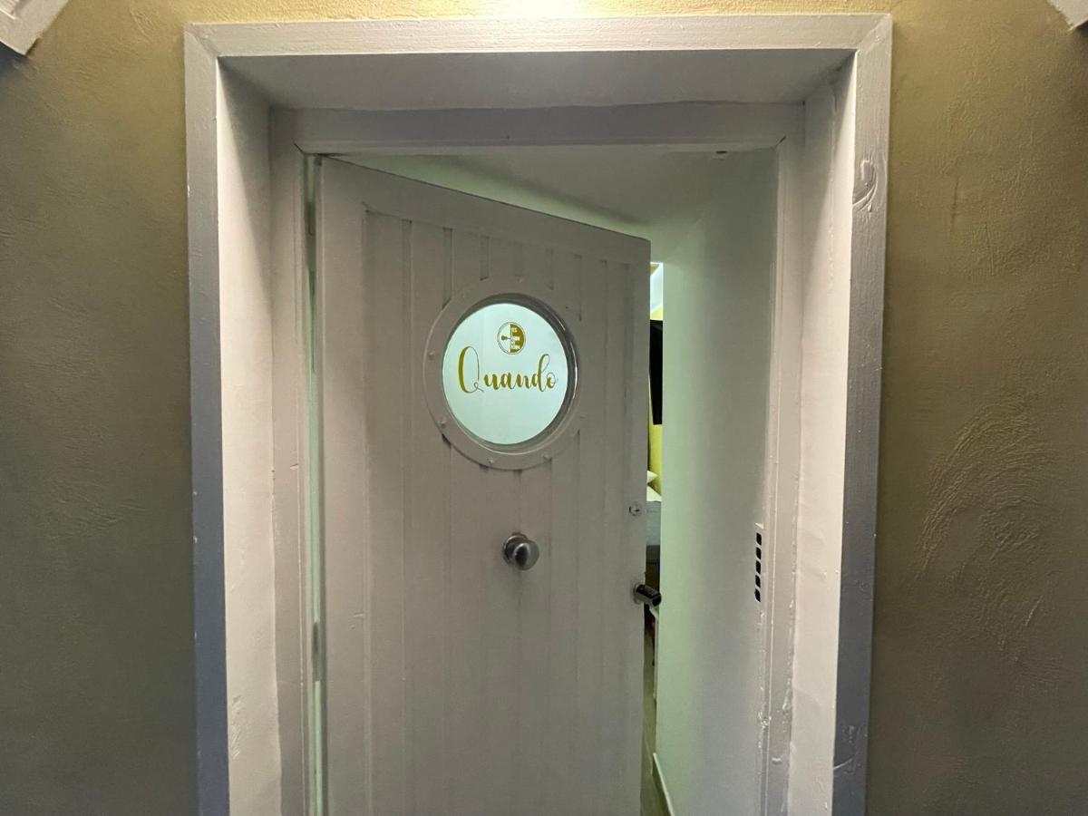 Yes I Know My Room - Mini Room Martiri 那不勒斯 外观 照片