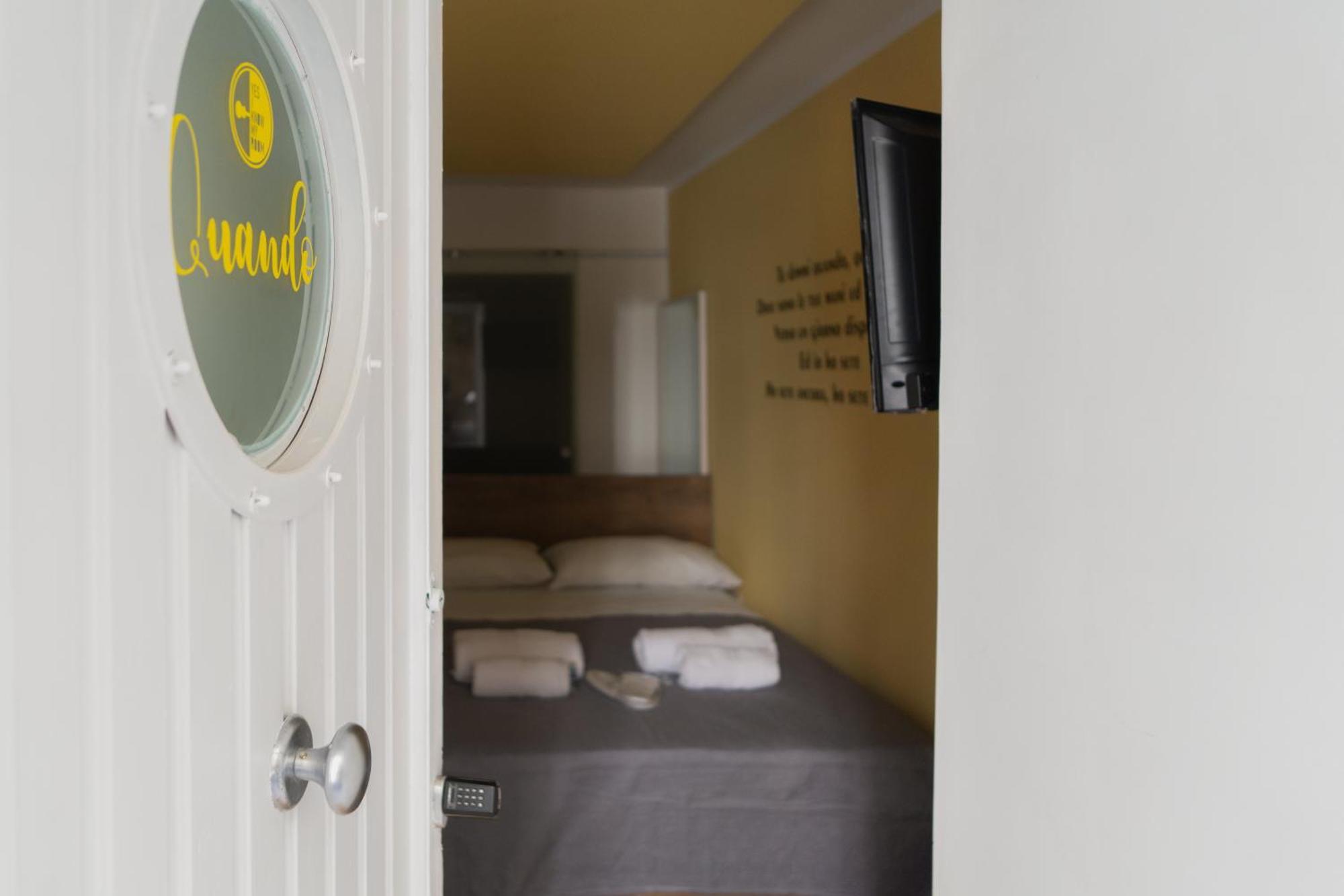 Yes I Know My Room - Mini Room Martiri 那不勒斯 外观 照片